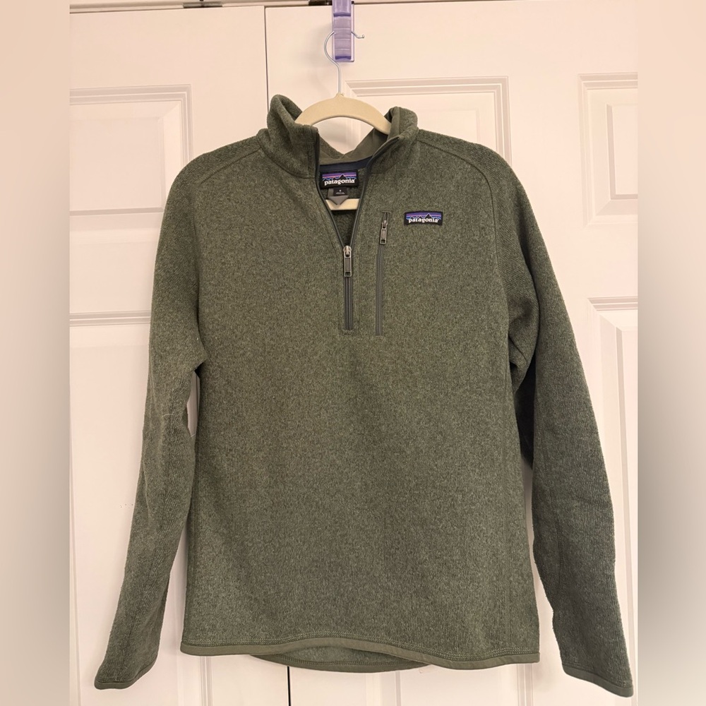 Patagonia Men’s Green Quarter-Zip Pullover